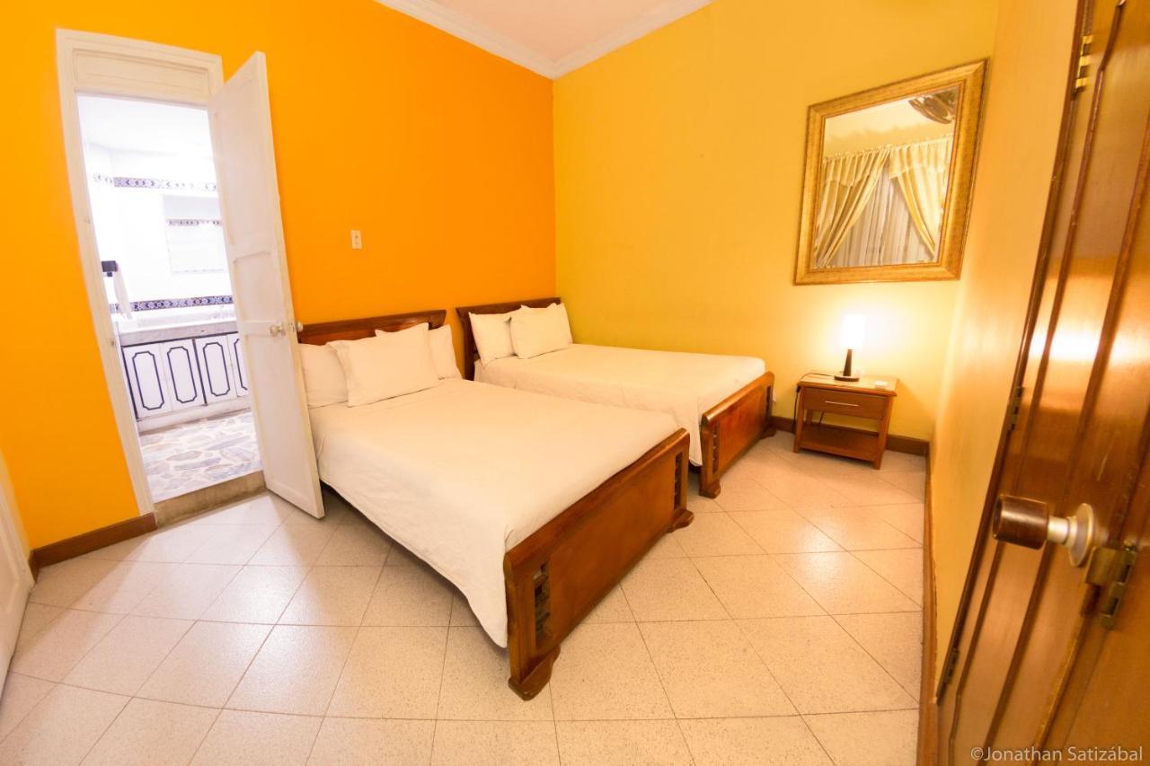 61Prado Hotel Medellín Buitenkant foto