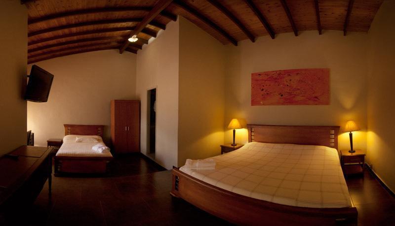 61Prado Hotel Medellín Buitenkant foto